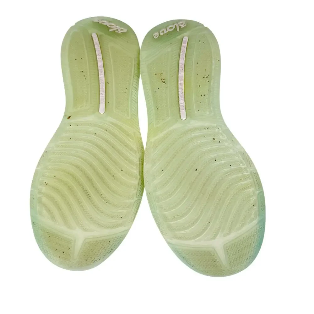 Clove We Support You Nursing Shoes Unisex Size W8.5/M7 White Low‎ Top Lace Up